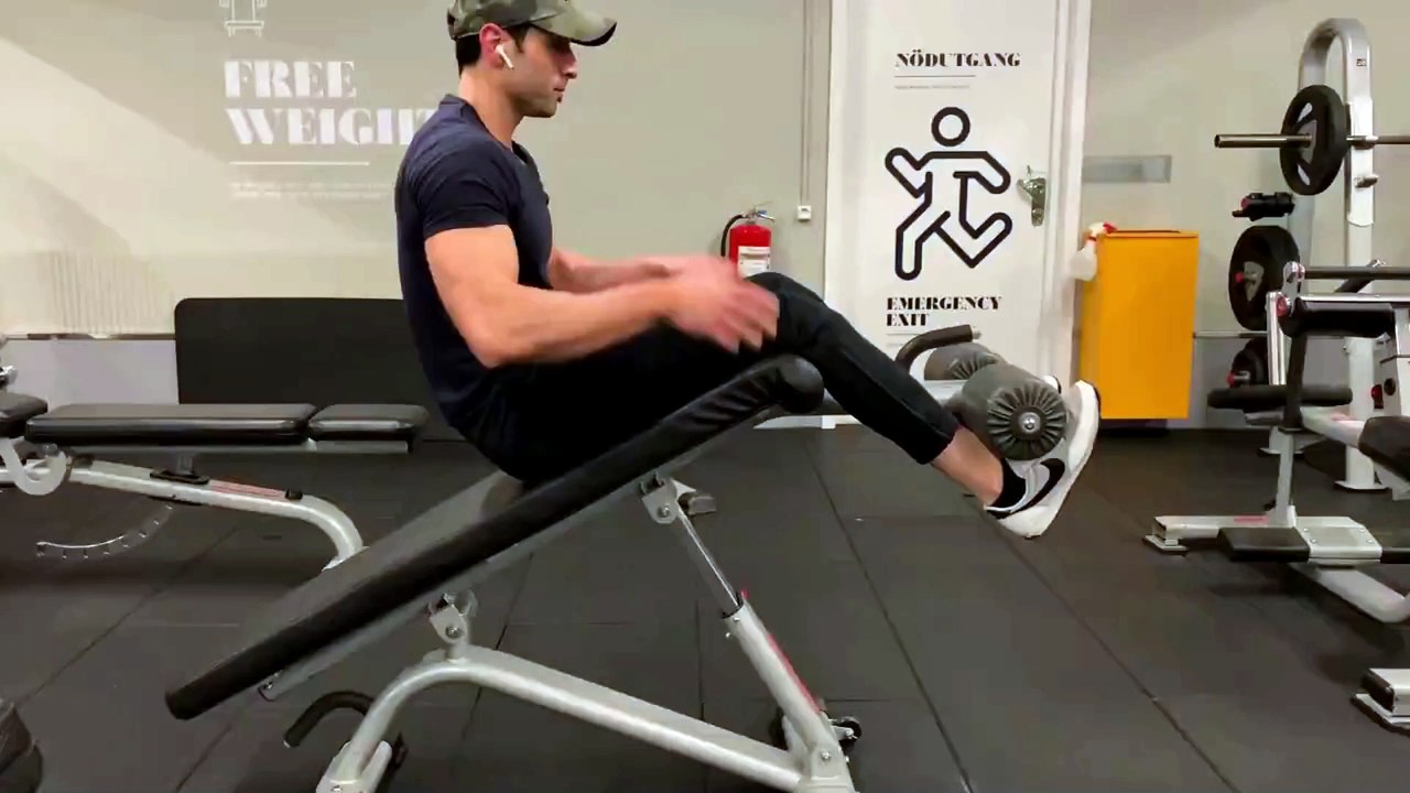Abs Crunch roman chair