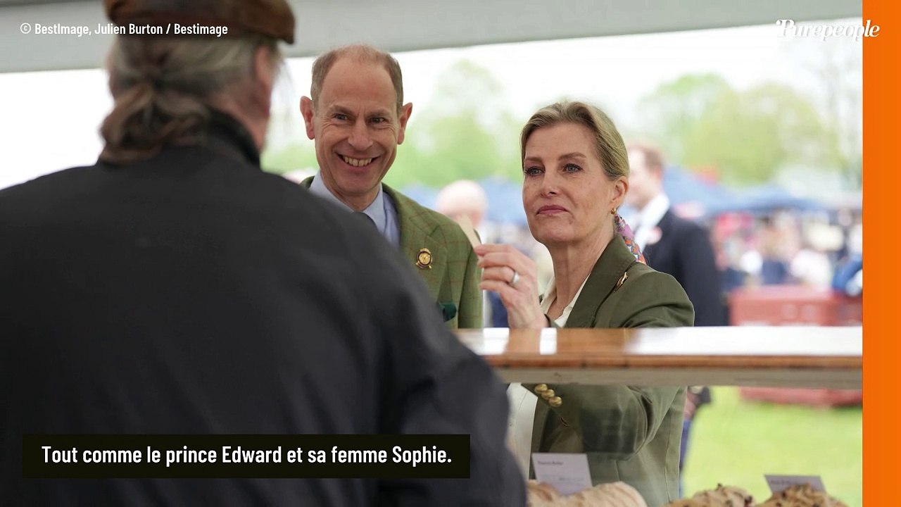 PHOTOS Charles III de retour et loin de Camilla : très rares gestes tendres avec une femme qu'il connaît bien, de belles retrouvailles à Windsor