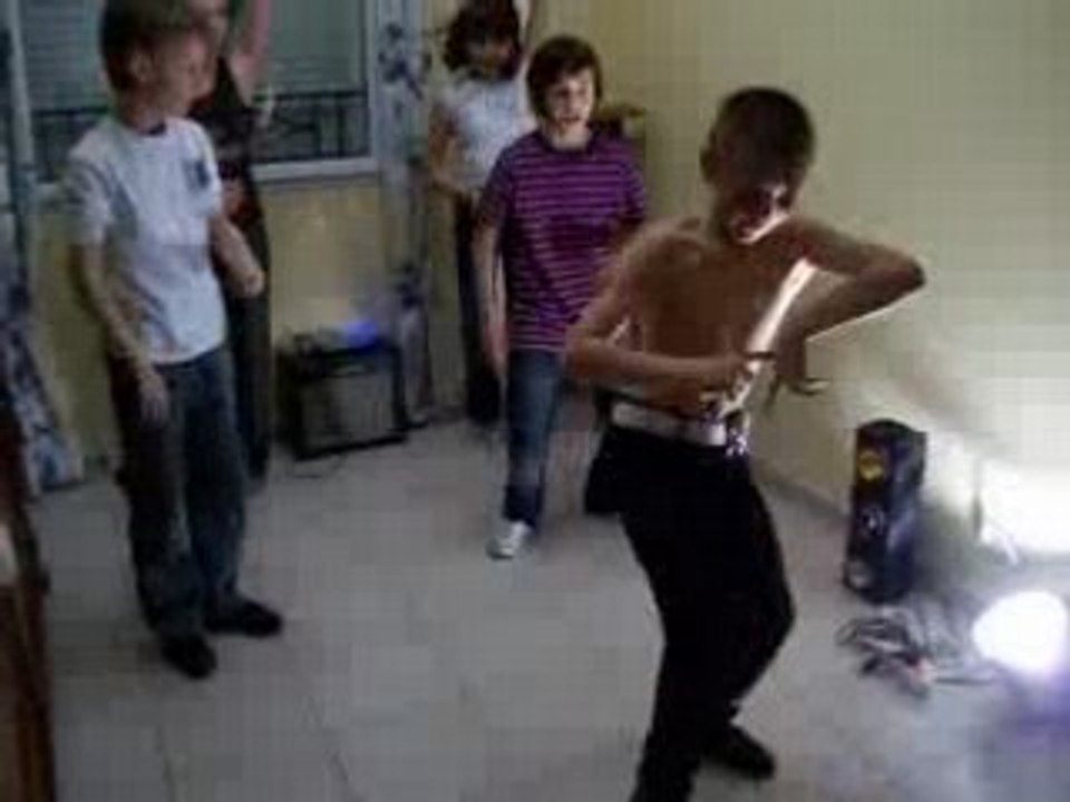 petits tecktonik nantais