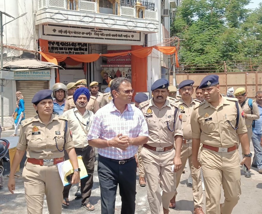 वीडियो: प्रधानमंत्री नरेंद्र मोदी का रोड शो, पुलिस उपायुक्त सेंट्रल बोले