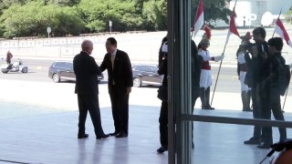 Lula recebe o primeiro-ministro do Japão em Brasília