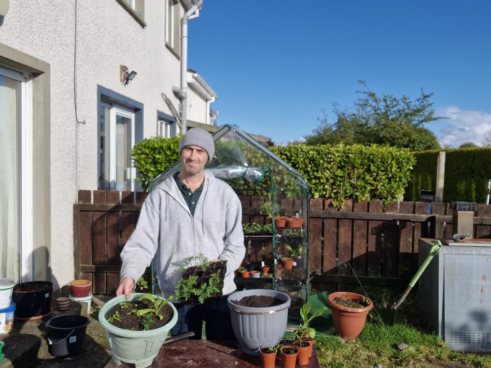 Potting on flower plants: Gardening With Brendan
