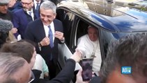 Il papa incontra i preti nella chiesa di santa Croce in Gerusalemme, a Roma