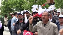 İpekyolu Belediyesinden çıkarılan işçiler eylem yaptı