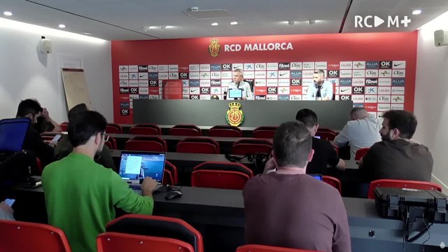 Lo primero es el EQUIPO, que es al que NOS DEBEMOS todos