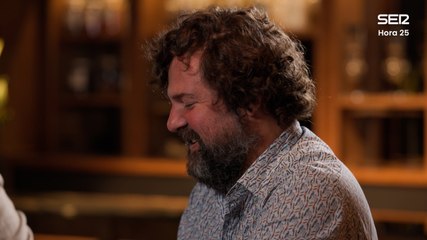 "Se sentó en un bol y cagó. Llevaba un mes comiendo flores": Jacobo Bergareche cuenta una anécdota sobre Japón y deja a todo el mundo con esta cara