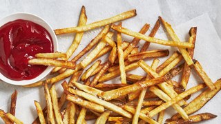 Here's How To Make Restaurant-Quality French Fries At Home With Your Air Fryer