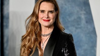 Brooke Shields still sleeps in the same bed as her adult daughters