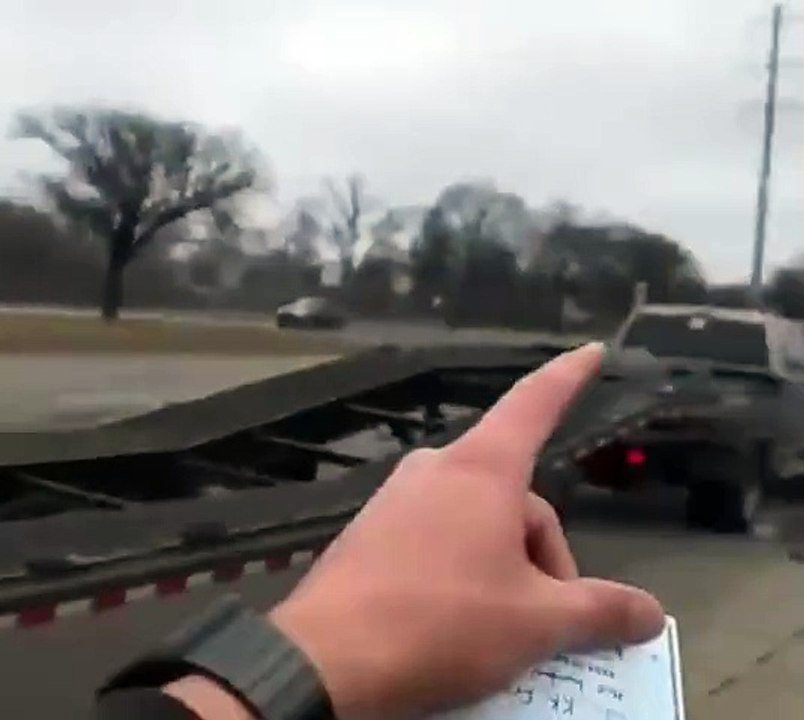 Ce conducteur a essayé de faire une petite cascade... raté