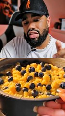 Tu penses quoi de ce gâteau aux myrtilles ?