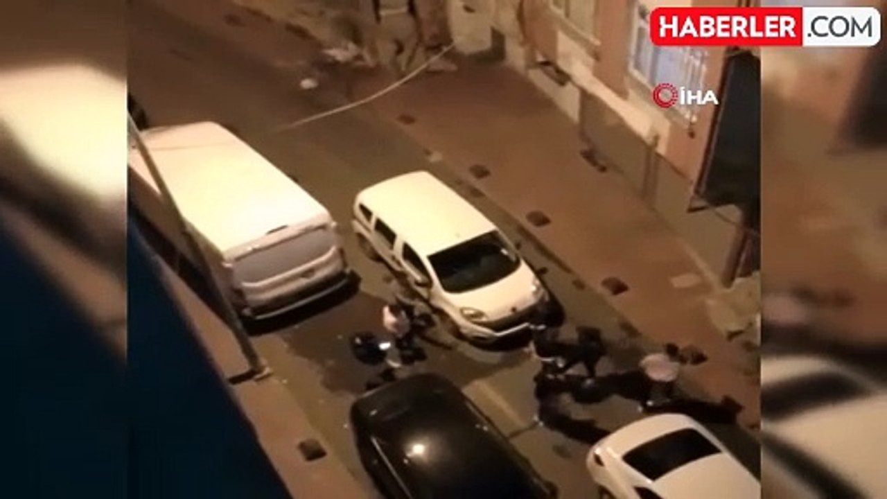 Beyoğlu'nda ehliyetsiz sürücü polise saldıran y...