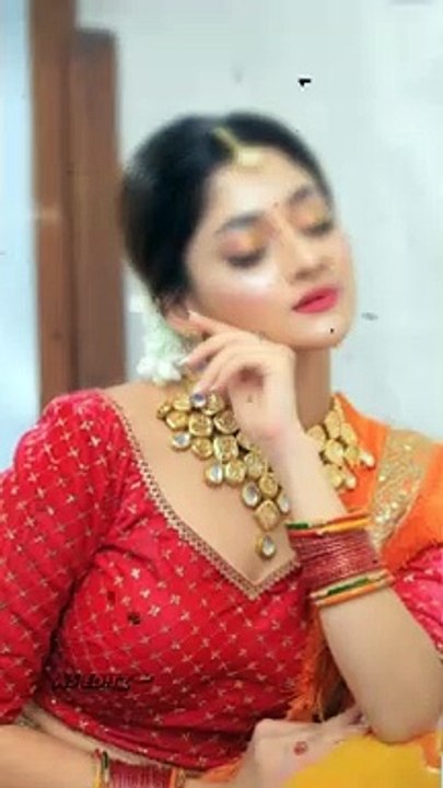 শাড়ীতে, Puja chery অসাধারন লোক..