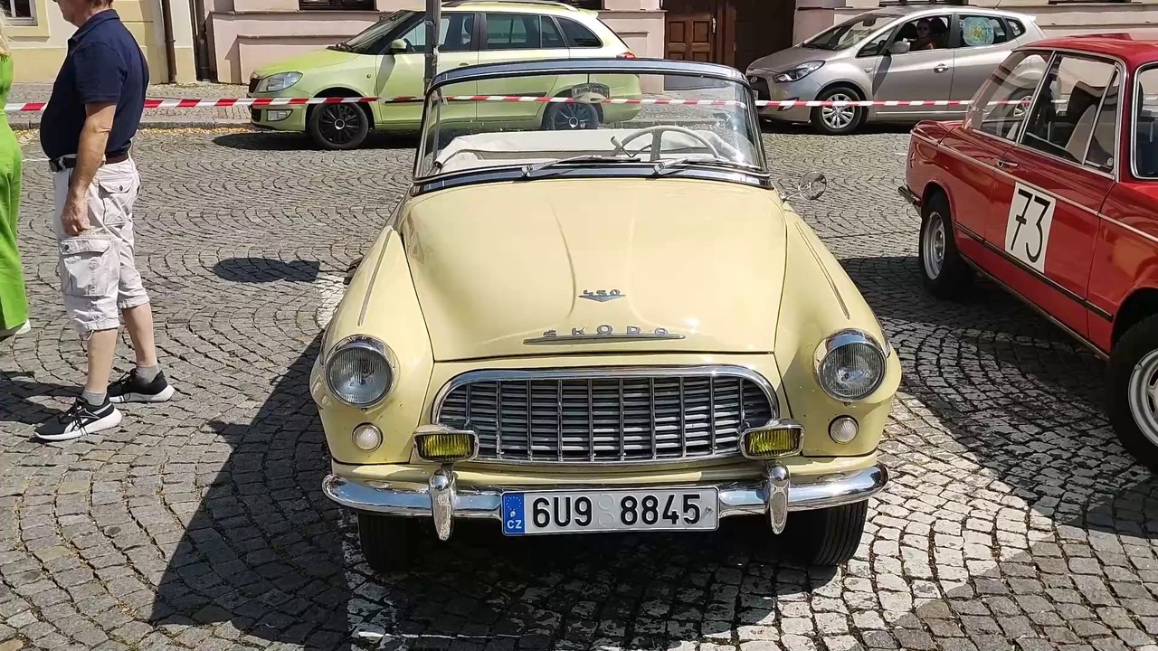 Škoda 450