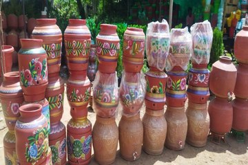 गर्मी में लोगों की पसंद बने डिजाइनर मटके-कैंपर