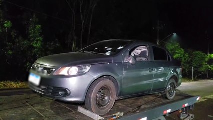 Veículo Voyage utilizado por suspeitos em confronto é apreendido pela PM