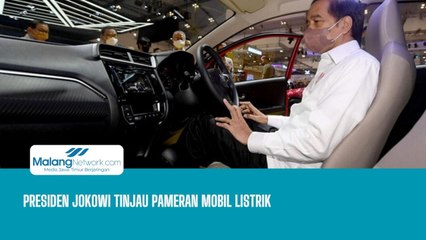 Presiden Jokowi Tinjau Pameran Mobil Listrik PEVS 2024 di JIExpo