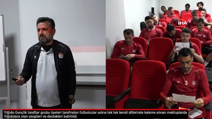 Sivasspor taraftarları futbolculara mektup gönderdi