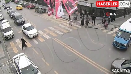 Yaya geçidinde küçük kız çocuğuna otomobil çarptı