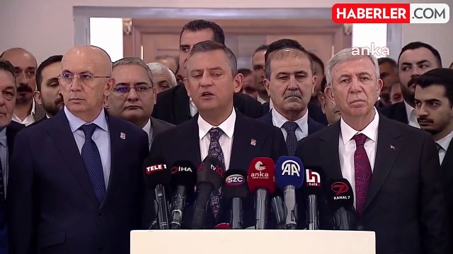 CHP Genel Başkanı Özgür Özel, Mansur Yavaş'ı Ziyaret Etti