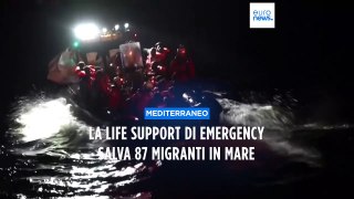 Mediterraneo, la nave di Emergency salva 87 migranti alle deriva