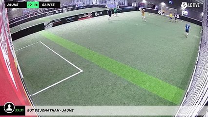 But de Jonathan - JAUNE