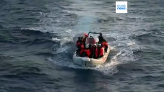Casi 90 migrantes rescatados frente a la costa de Libia en el mar Mediterráneo