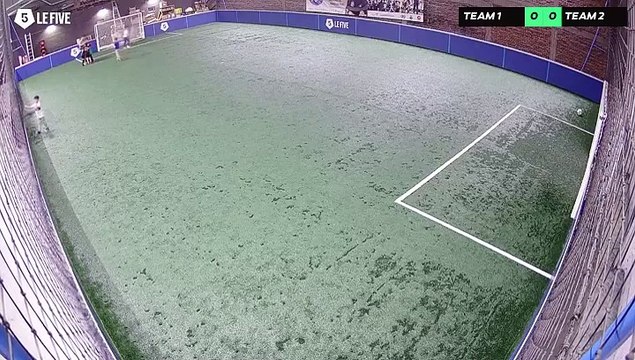 ROUEN 04/05 à 15:24 - Football Terrain 1 (LeFive Rouen)