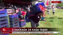 Antalya'da kadınlar domates kasası yarışmasında erkeklere taş çıkarttı
