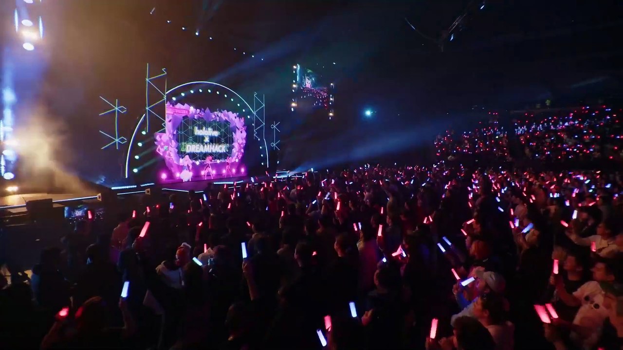 hololive production x DreamHack Melbourne 2024 11. BLUE CLAPPER Kureiji Ollie            Houshou Marine        Pavolia Reine