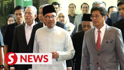 Efficient civil service key to improving economic landscape, says PM