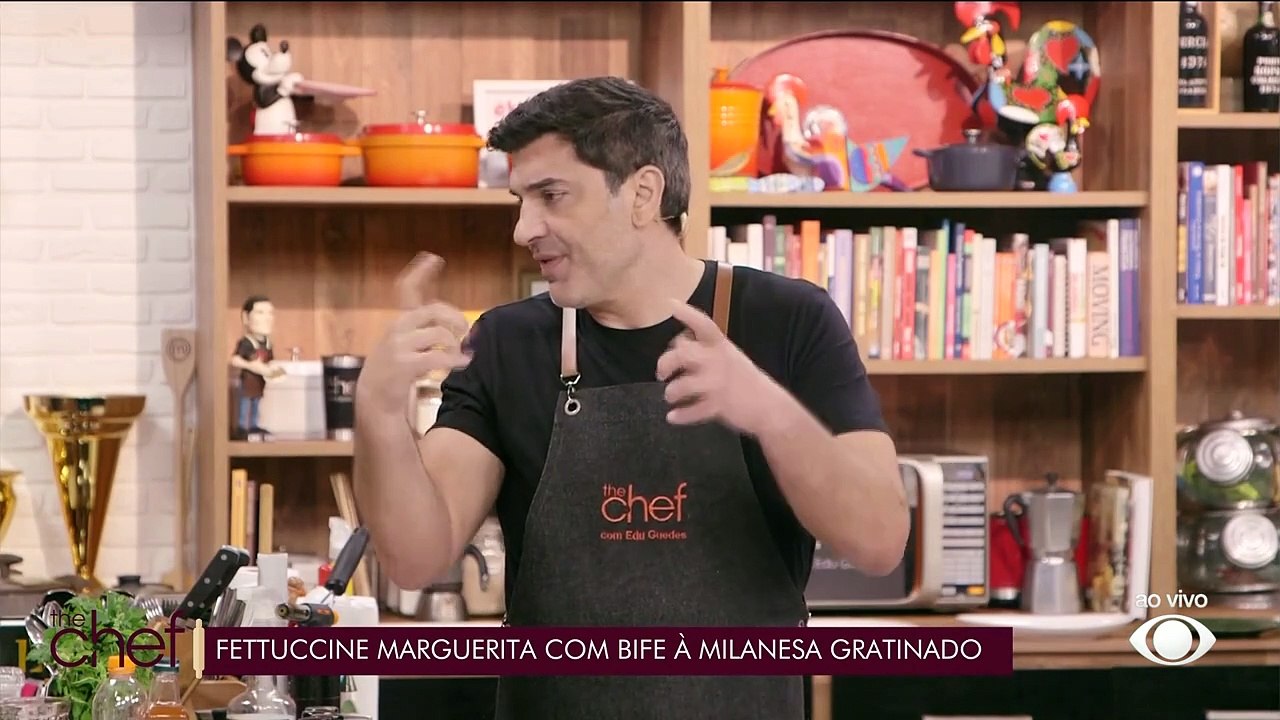 Fettuccine marguerita com bife à milanesa gratinado | Band Receitas