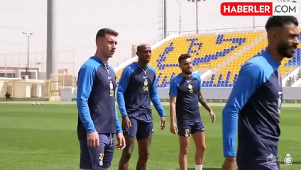 Al-Nassr, Cristiano Ronaldo'nun hat-trick yaptığı maçta  Al-Wehda'yı 6-0 yendi