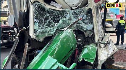 MICRO CHOCA CONTRA LA BASE DE LA L12 CERCA DEL METRO TEZONCO, DEJANDO 9 PERSONAS GRAVES Y 1 ATRAPADA