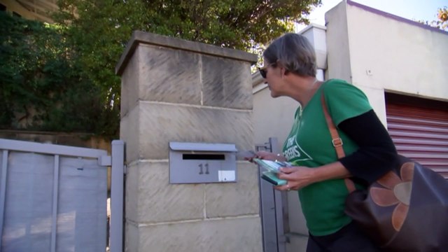 Blind and visually impaired community call for improvements to voting process after Tasmania election