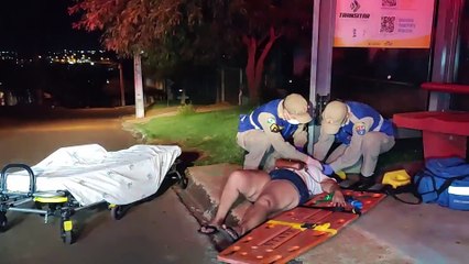 Mulher é socorrida com corte no crânio após queda no Brasmadeira