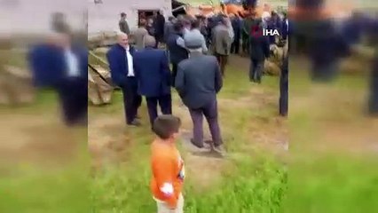 Erciş'te ahırda havasız kalan koyunlar telef oldu