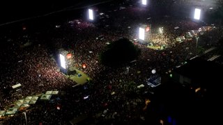 Les images dingues de la foule lors du méga concert de Madonna sur la plage de Copacabana