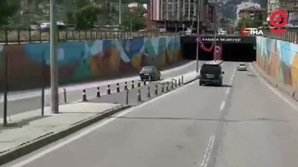 Ters yönde giden otomobil kamerada