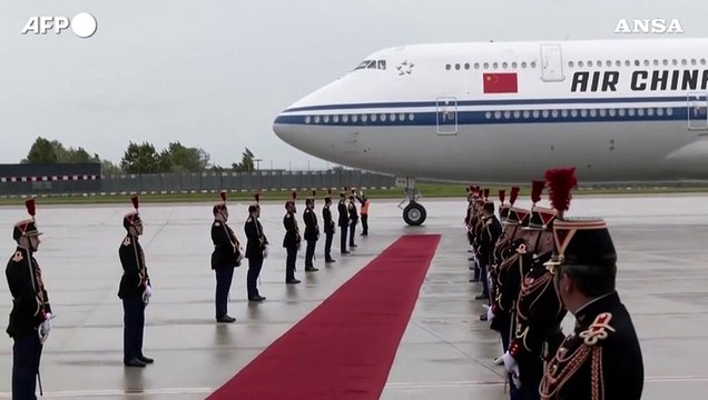 Il presidente cinese Xi Jinping e' arrivato in Francia per incontro con Macron