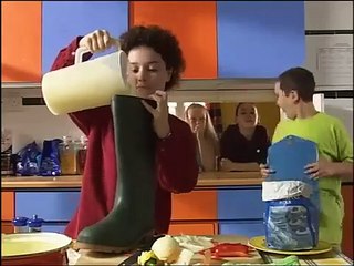 The Story of Tracy Beaker S01 E02 - Dares