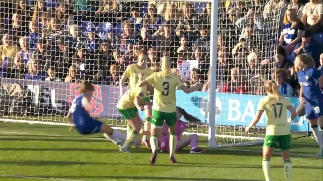 Chelsea crush Bristol City to keep WSL title hopes alive