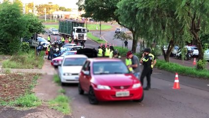 Para diminuir acidentes e mortes no trânsito, forças de segurança realizam blitz na Av. Olindo Periolo