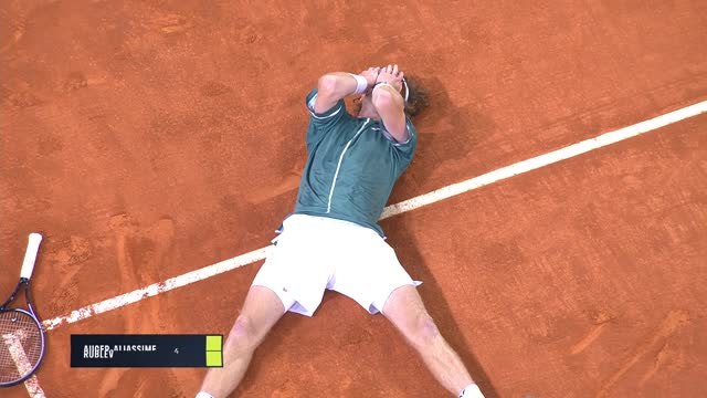 Madrid - Rublev sacré face à Auger-Aliassime au terme d'une finale très serrée