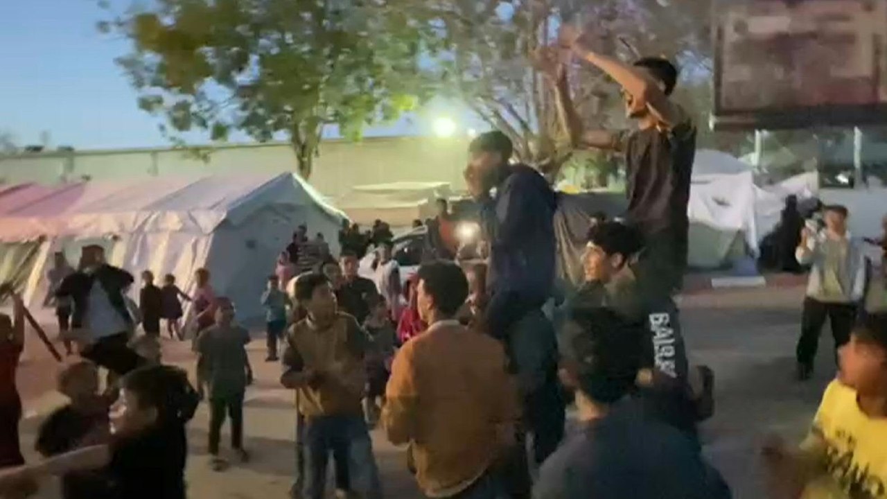 Hamas stimmt Vorschlag für Feuerpause zu - Jubel in Gaza