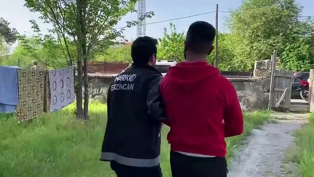 Kocaeli dahil 52 ilde Narkoçelik-15 operasyonları: 217 kilo uyuşturucu ve 1 milyon 111 bin adet uyuşturucu hap ele geçirildi