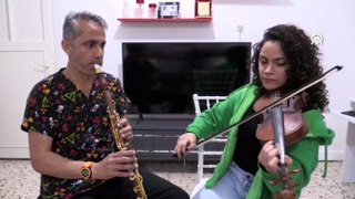 Mardinli müzisyen baba ve kızı aynı sahneyi paylaşıyor