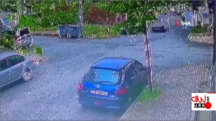 Feci kaza kamerada: Havaya savruldular!