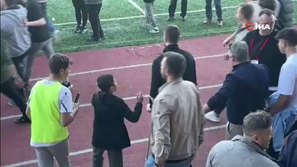 İznik'te Sakatlanan İsmail Yüksek, Koltuk Değnekleriyle Maç Keyfi Yaşadı 🦶