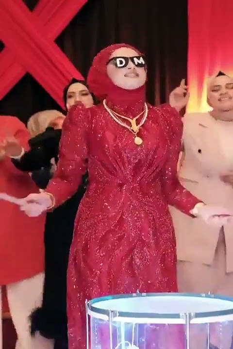 Eskiden başörtüsü zulmü vardı! Şimdi başörtüsüne zulüm var… Kur’an ayetini bez parçası sandı süslümanlar