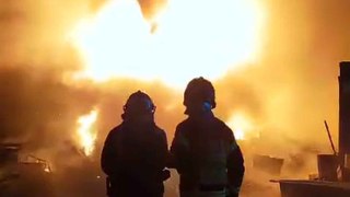 Los bomberos del CPEIS Toledo trabajan en un incendio declarado en Pepino